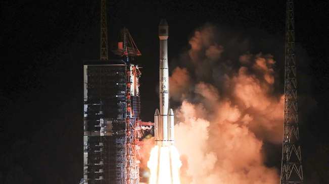 我國成功發射通信技術試驗衛星三號