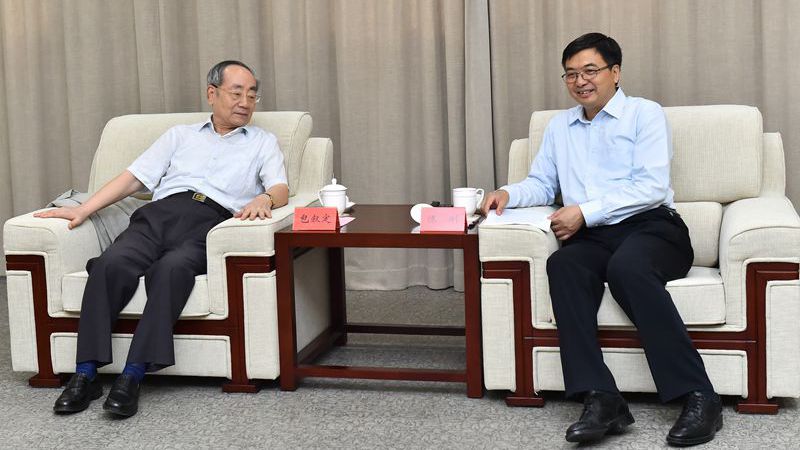 中國城市軌道交通協會創始會長包敘定一行到雄安新區考察