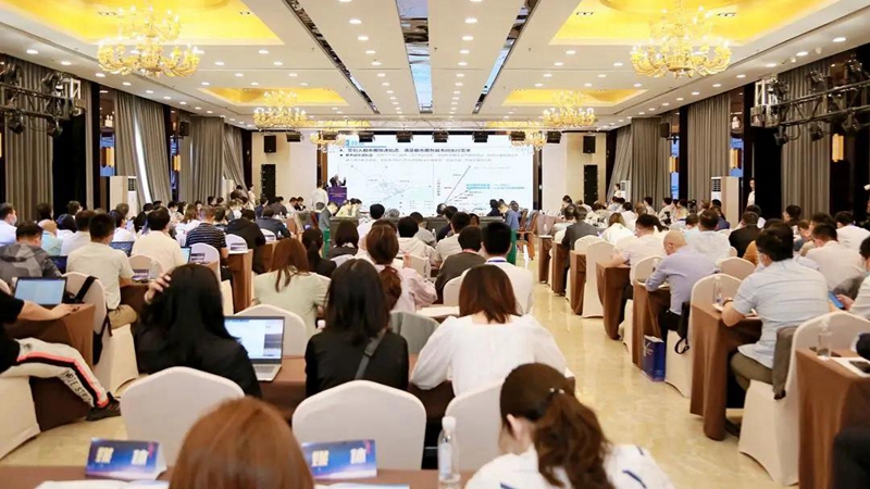 《都市快軌(160-200km/h)技術(shù)規(guī)范》編制啟動(dòng)會(huì)暨都市圈軌道快線研討會(huì)在雄安新區(qū)召開(kāi)