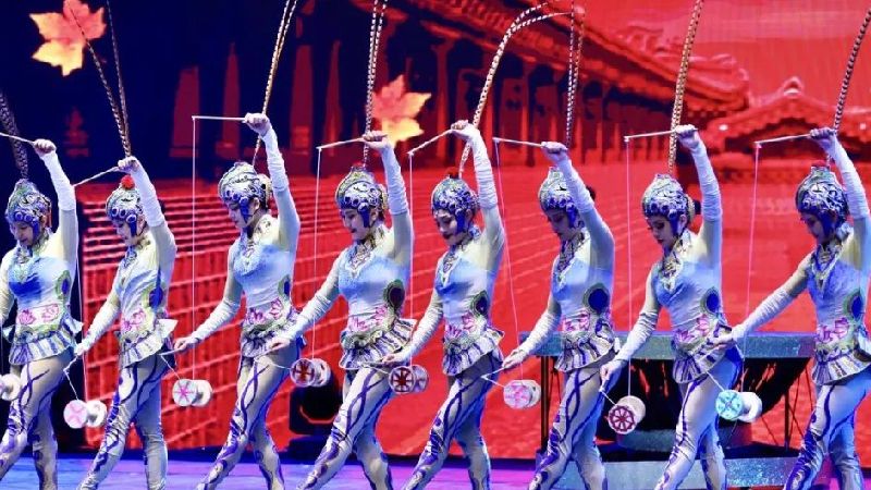 《魔趣恒聲》魔術雜技晚會在雄安精彩上演